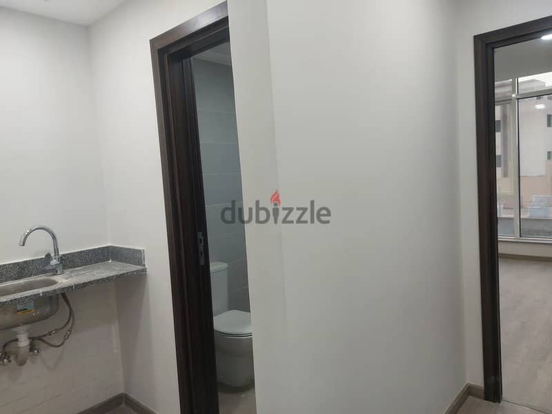 Office for rent in Trivium Mall, Sheikh Zayed, 58 sqm, finished, with air conditioners, only for 35,000 5