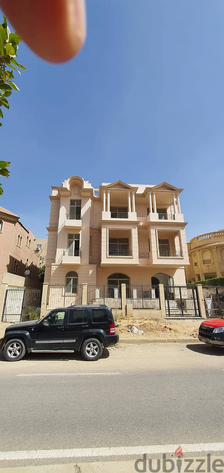 Apartment for sale with immediate receipt in West Golf, the second number of Katameya Heights 2