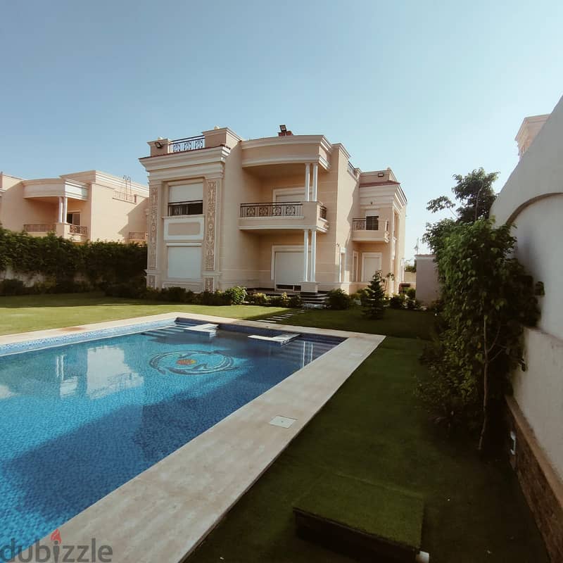 Villa in Fountain Park Compound in the Golden Square, area of ​​890 square meters, luxurious finishing, with a swimming pool, ready to move 4