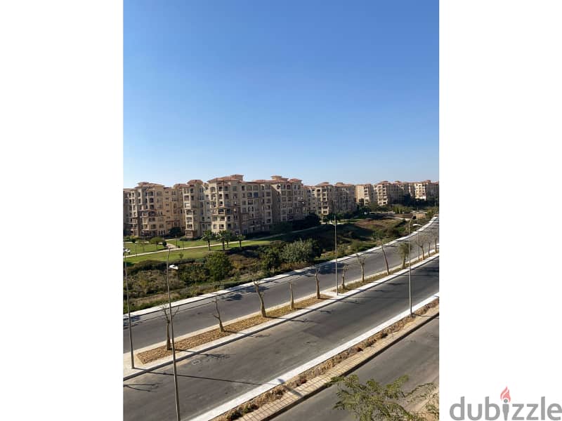 apartment 200m installments to 2030,ready to move close to club at madinaty 3