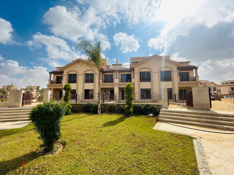 A prime townhouse is available for sale in Madinaty with a stunning wide garden view (F3) at an unbeatable price! 1