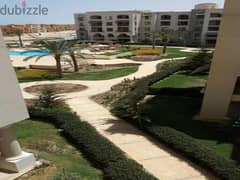 شاليه يطل على حمام السباحة 100م مطبخ + تكييفات في مراسي الساحل الشمالي