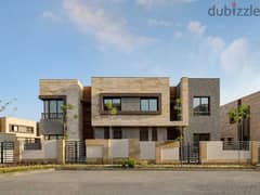Quattro villa for sale directly in front of Cairo Airport with a golf view in installments over 8 yearsفيلا Quattro للبيع أمام مطارالقاهرة مباشرة