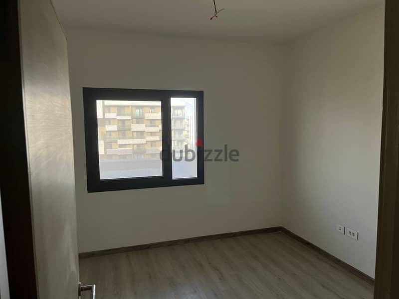 Apartment for sale in Al Burouj Compound, immediate receipt and finishing, area of ​​143 m, great location 3
