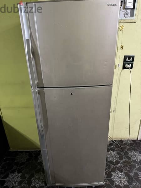 Toshiba Refrigerator 422Liter بحالة جيدة 4
