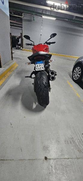 Ducati Monster 821 1