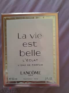 New La vie est perfume. . Lancome