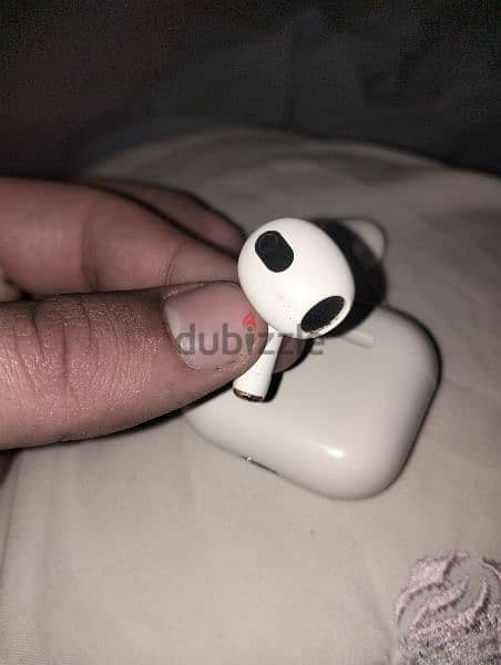 AirPods (3rd generation) with Lightning Charging Case 2