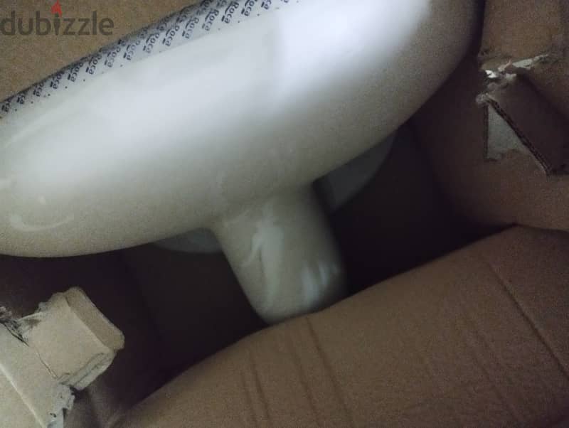 طقم حمام روكا موديل سيزا اللون أبيض جديد بالكرتونة 1
