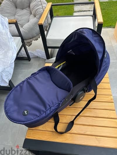 New Mima Zigi Carry cot not used with half price