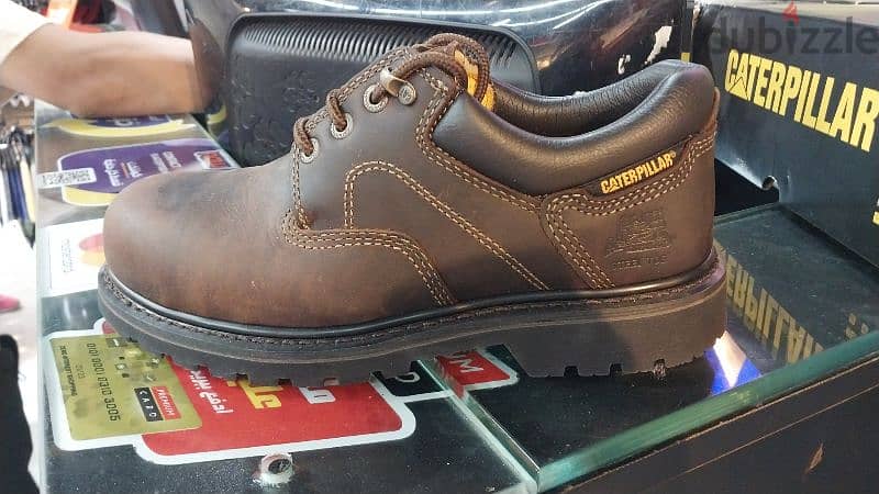 Caterpillar safety shoes perfect condition 2