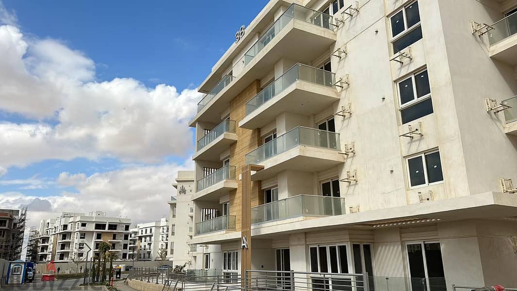 Apartment for sale, 3 rooms, price per shot, in Mountain View  iCity October Compoundشقه للبيع 3 غرف سعرلقطه في كمبوند ماونتن فيواي سيتي اكتوبر 1