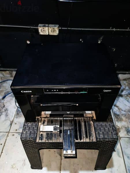Canon LaserJet MF3010 Multifunction Computer Printer

Black 1