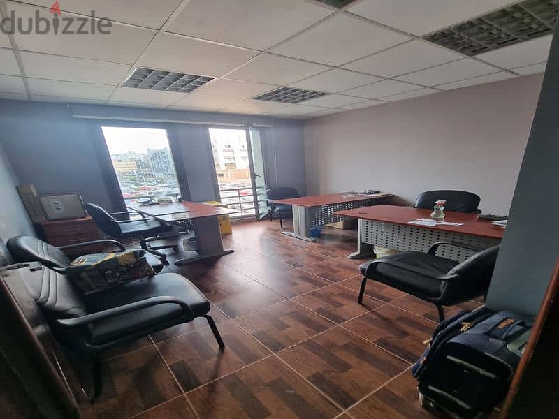 Office 175m for sale in Second Sector 5th Settlement / مكتب إدارى175م للبيع، القطاع الثانى التجمع الخامس 4