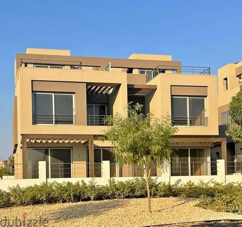 Townhouse Corner at a special price in , Sodic East, ready for inspection تاون هاوس  كورنر بسعر ممي  في كمبوند سوديك ايست 1