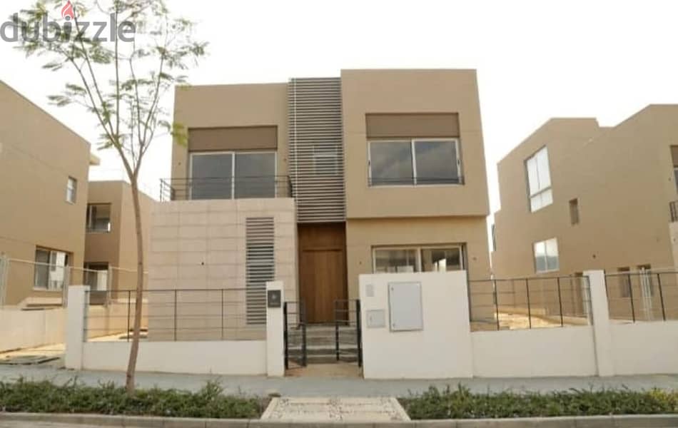 Townhouse Corner at a special price in , Sodic East, ready for inspection تاون هاوس  كورنر بسعر ممي  في كمبوند سوديك ايست 2