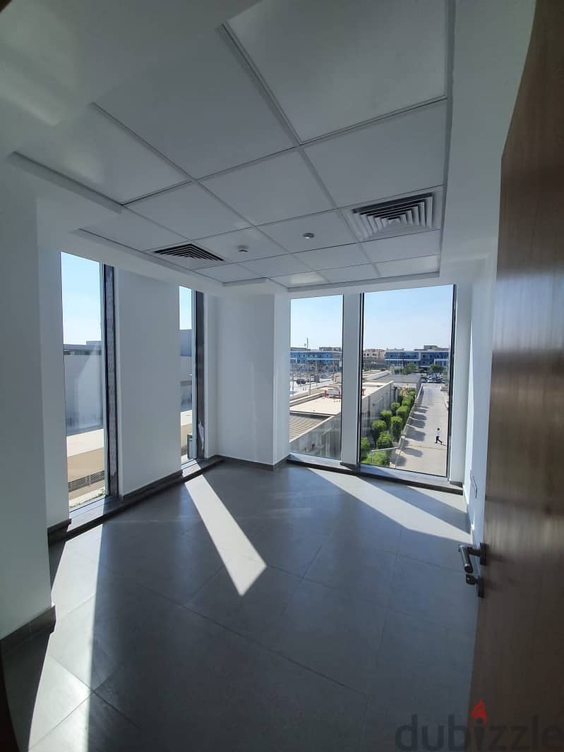 Clinic for Rent 83M finished in Park Street Mall  Sheikh Zayed 8