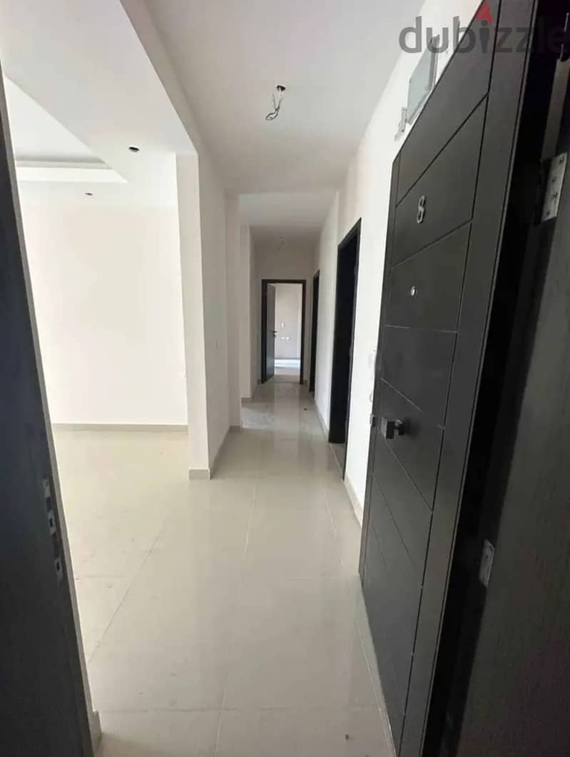 Apartment for sale, receipt for 6 months, fully finished, at a price including the garage and clubhouse, in the Address East     ذا ادريس ايست التجمع 5