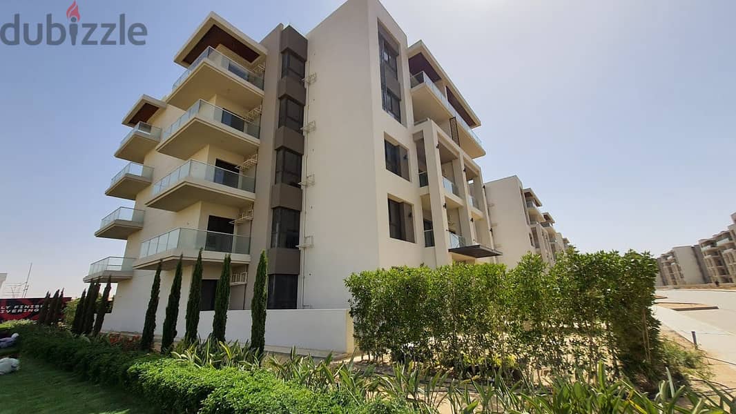 Apartment for sale, receipt for 6 months, fully finished, at a price including the garage and clubhouse, in the Address East     ذا ادريس ايست التجمع 12