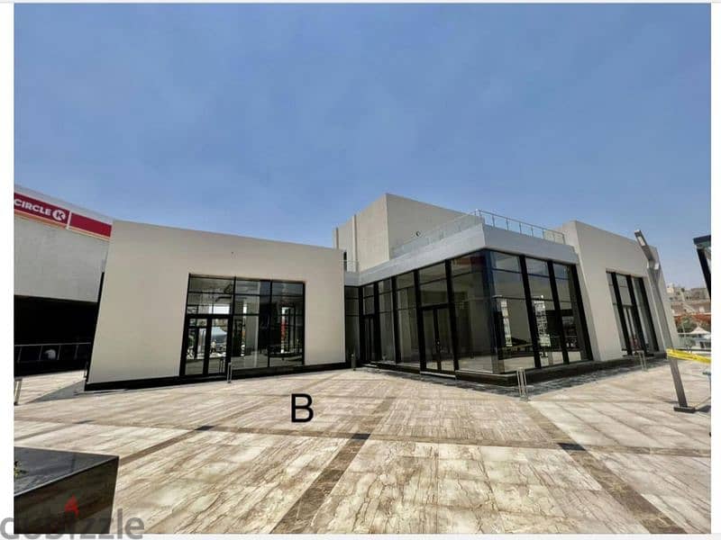 Commercial Store for rent 160 SQM in Almaza Park Mall / محل للإيجار بموقع مميز حيوي، الماظة بارك مول 4