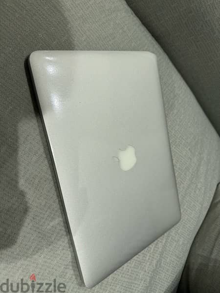 macbook pro early 2015 13 inch 128 gb not scratched 1