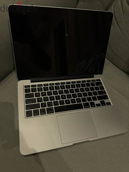macbook pro early 2015 13 inch 128 gb not scratched 4