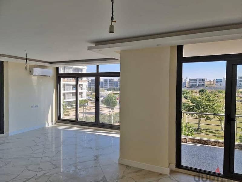 apartment for sale in Taj City, best location in New Cairo, 5