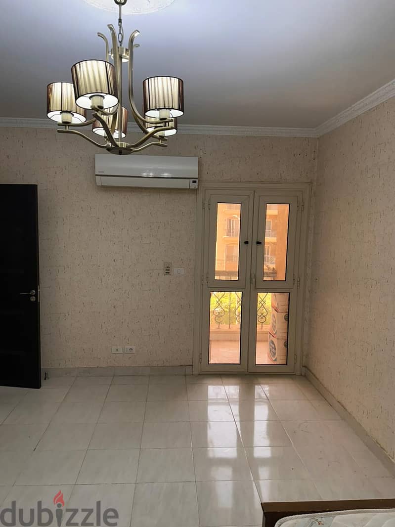 99 sqm apartment for sale at commercial price, square view, kitchen and air conditioners 1
