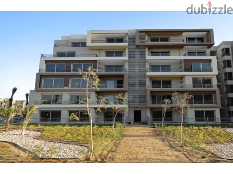 Apartment with private garden for sale ready to move in Palm Hills New Cairo 2