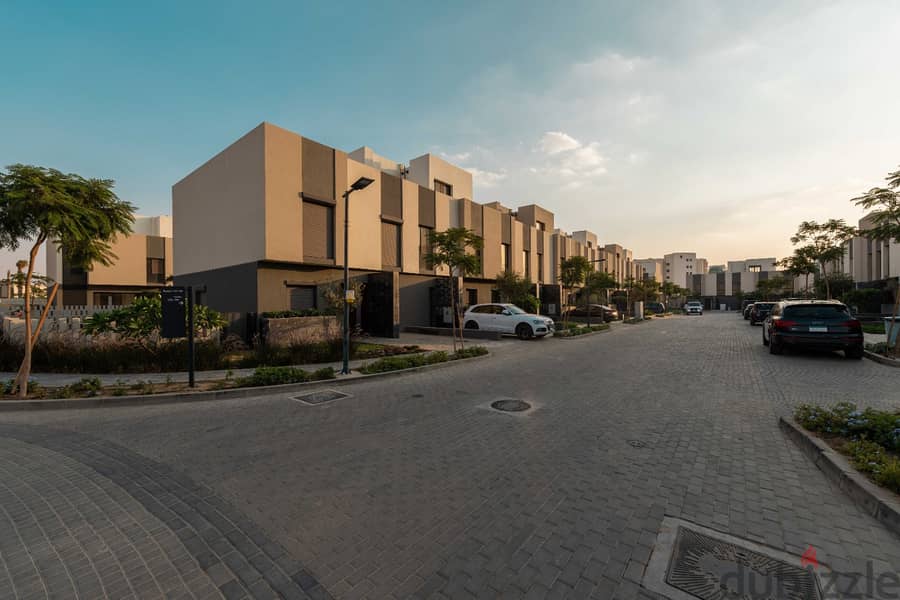 Villa 240 m 3 floors next to the International Medical Center on Suez Road in El Shorouk installment 13