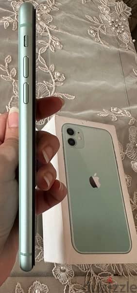 iphone 11 with box 3