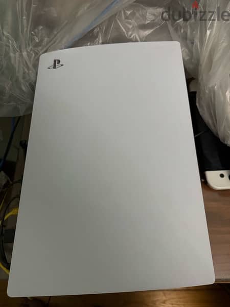 PlayStation 5 disk edition + 2 controllers + 3 games 1