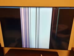 Samsung AU7000 55 Inch , Inside screen Broken