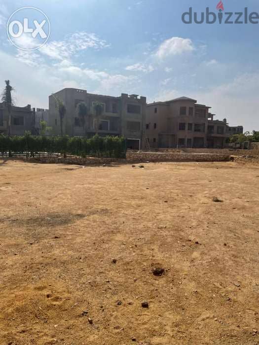 Villa 1300 m in katameya dunes compound _ with second floor 2