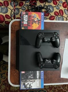 ps4 with controllers & 2 games