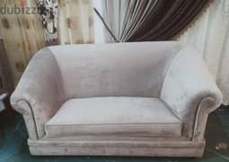 sofa with a very good condition 0