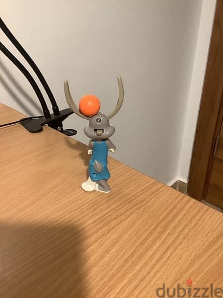 basketball mini figure 1
