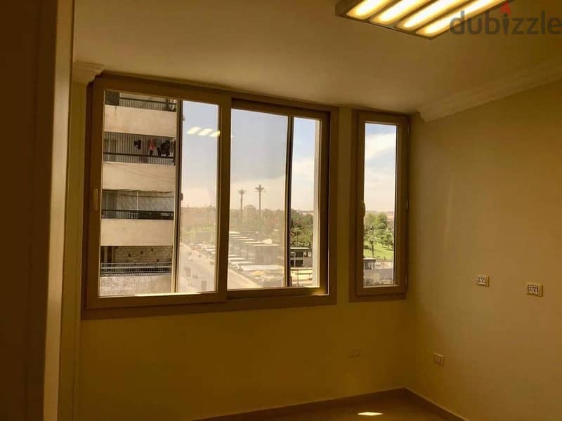 شقة للإيجار في برج في عباس العقاد الرئيسي ٢٥٠ متر  اول سكن تشطيب سوبر 6