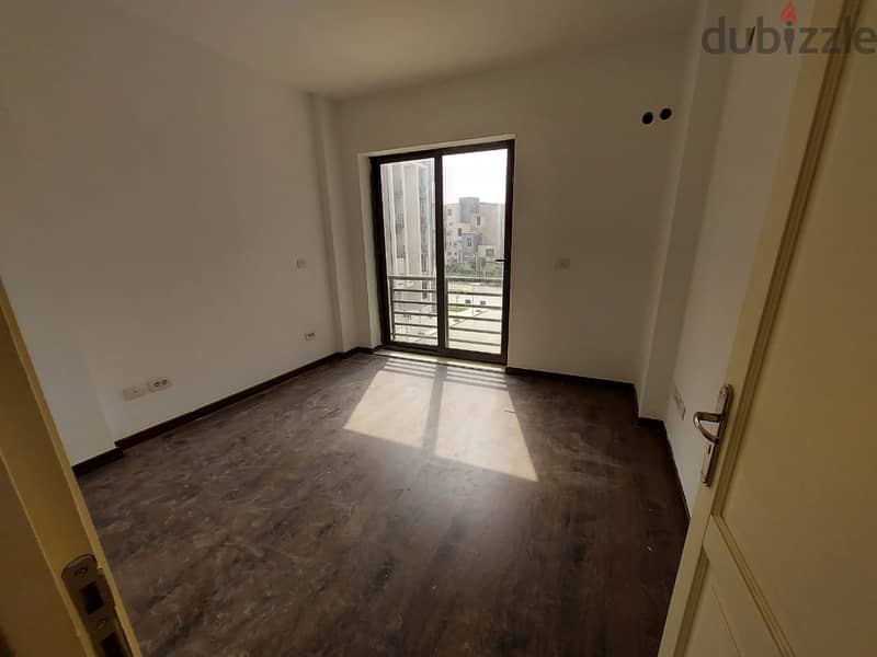 apartment for sale in Madinaty with the lowest total reservation contract in the B8 sector 11
