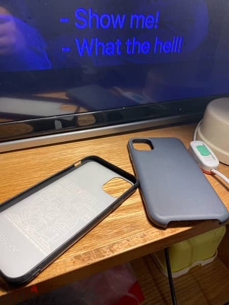 iphone 11 4 covers used for short time and being left 3
