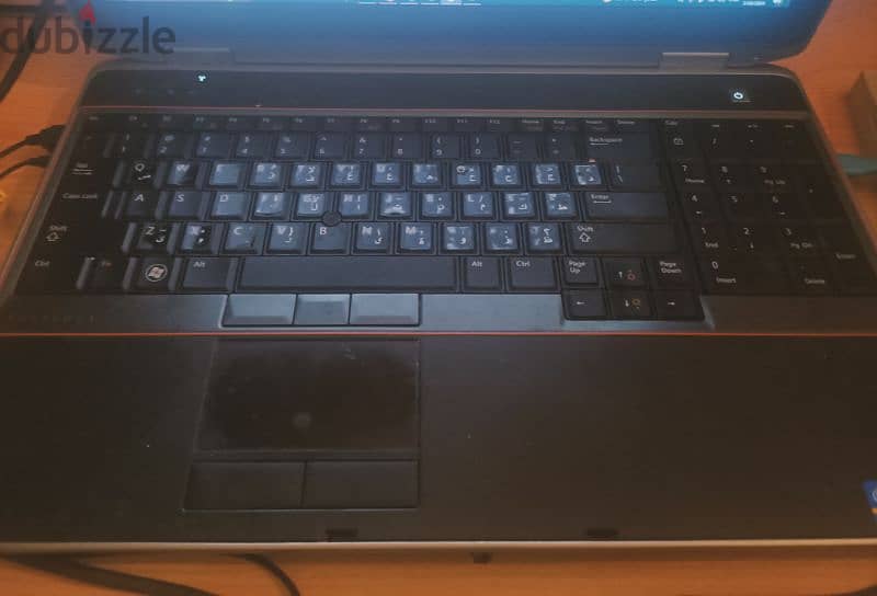 a very good condition used dell laptop 3