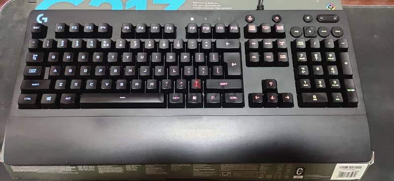 keyboard Logitech G213 RGB 1