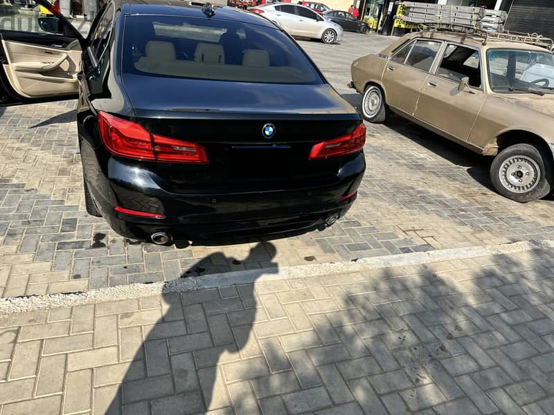 2019 BMW 520i (G30 Series) 3
