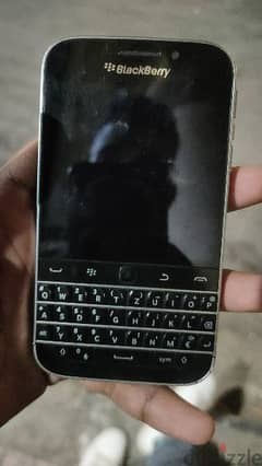 blackberry q20 classic للبيع حاله ممتازه 0