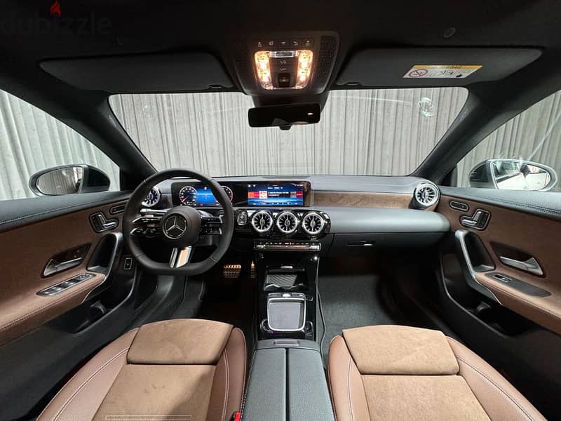Mercedes-Benz CLA 200 AMG Premium  2024 7
