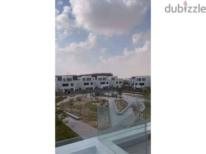 For sale standalone 400 sqm view landscape fully finished, with air conditioners, ready to move in Al Burouj Compound alshrouk 1