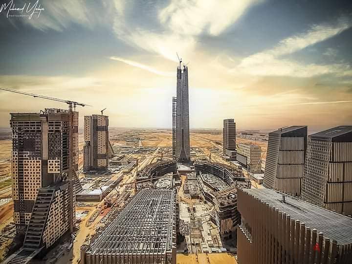 Without down payment, a ground floor shop of 44 meters with the longest payment in the central business district, in front of the iconic tower and the 2
