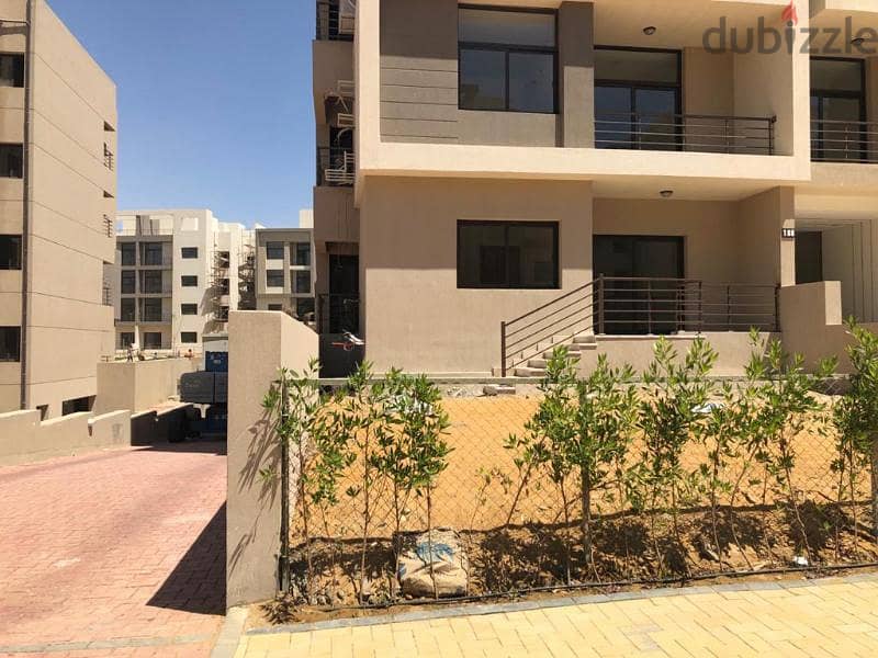 Fifth square apartment for sale with garden 1