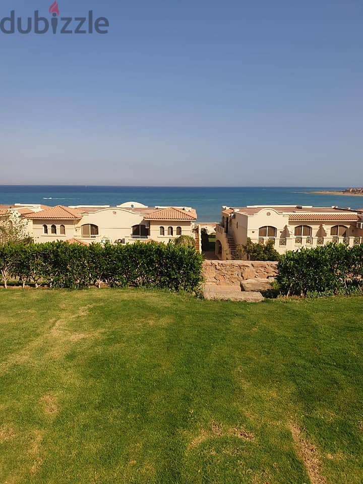 In installments for 7 years - fully finished with a full view of the sea. Chalet for sale in Ain Sokhna, La Vista Village, Ain Sokhna - La Vista Garde 2