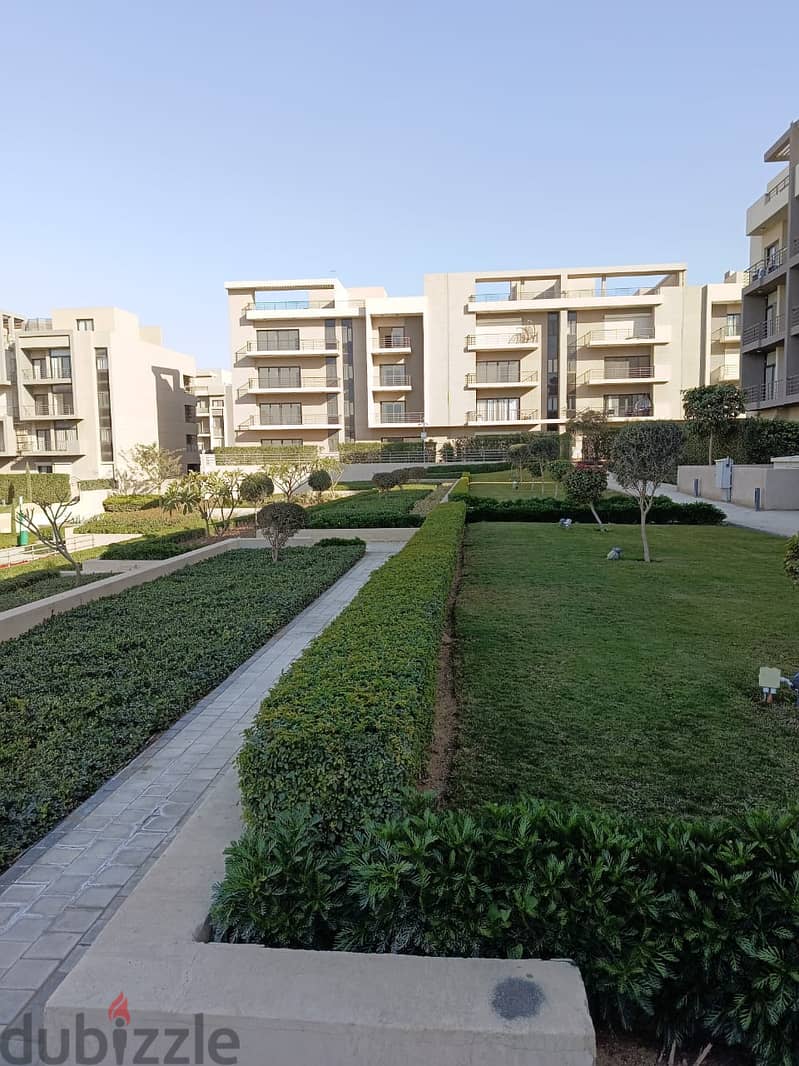 For sale, fully  finished apartment with air conditioners,view  landscape, ready to move in Al Marasem Fifth Square Compound 2